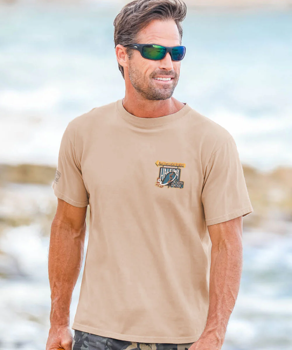 Haleiwa Sign North Shore - Kona Coffee Dyed Short Sleeve Crewneck T-Shirt - Image 3